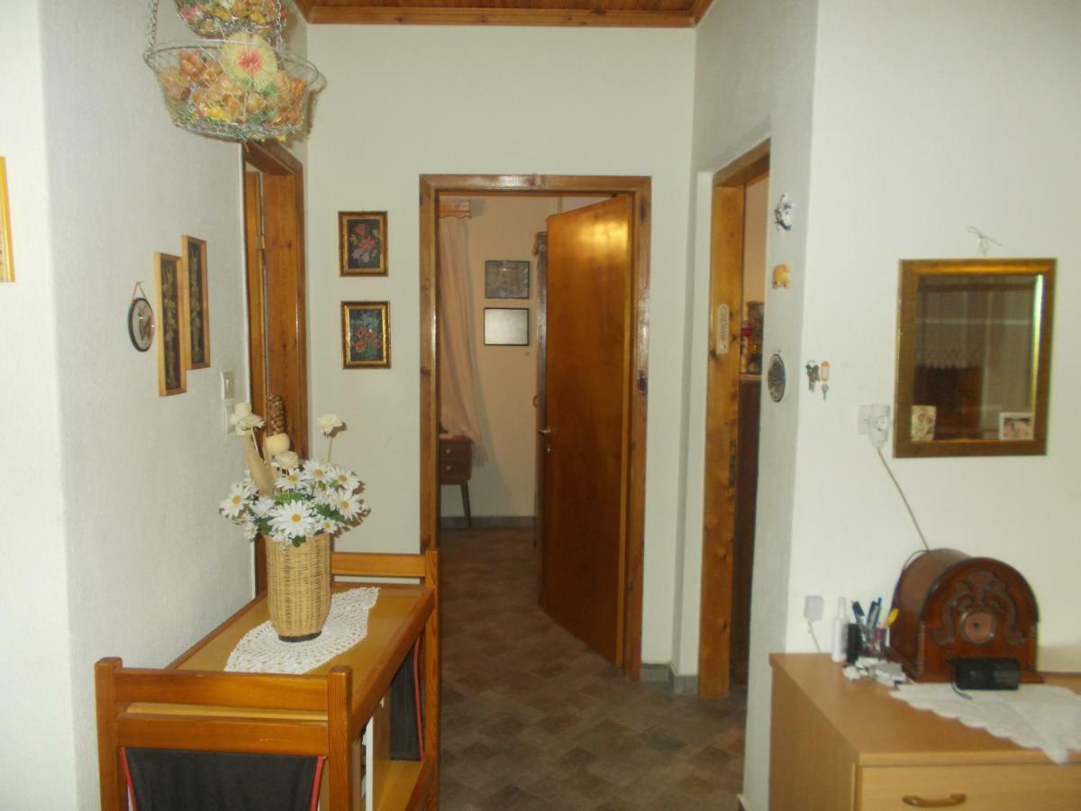 Α Lovely Home For A Summer Vacation อัสโปรวาลตา ภายนอก รูปภาพ