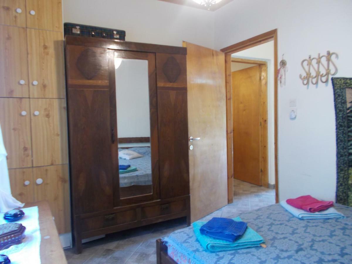 Α Lovely Home For A Summer Vacation อัสโปรวาลตา ภายนอก รูปภาพ