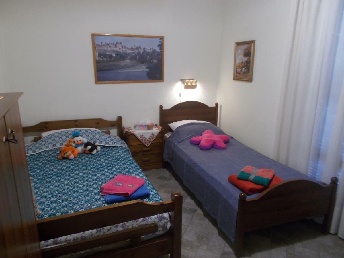 Α Lovely Home For A Summer Vacation อัสโปรวาลตา ภายนอก รูปภาพ